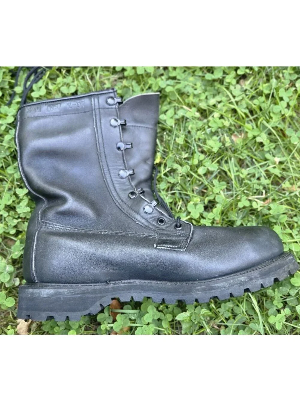 USGI Belleville ICWB Cold Weather Boots Black Leather Vibram 8.5W NOS 1997 VTG